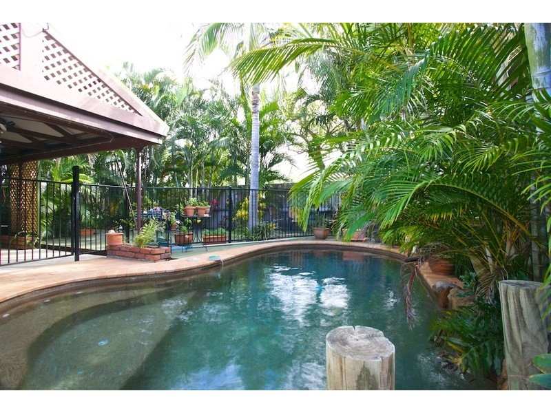 14 Bell Street, Woody Point QLD 4019