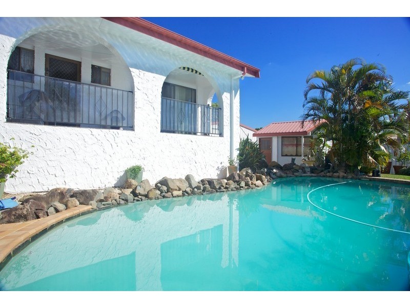 15 Canna Street, Clontarf QLD 4019