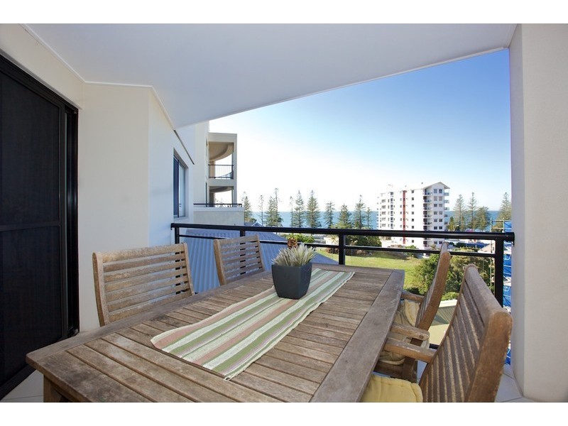 18/5 Rock Street, Scarborough QLD 4020