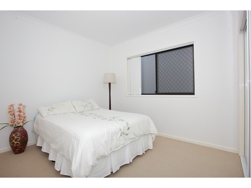 18/5 Rock Street, Scarborough QLD 4020