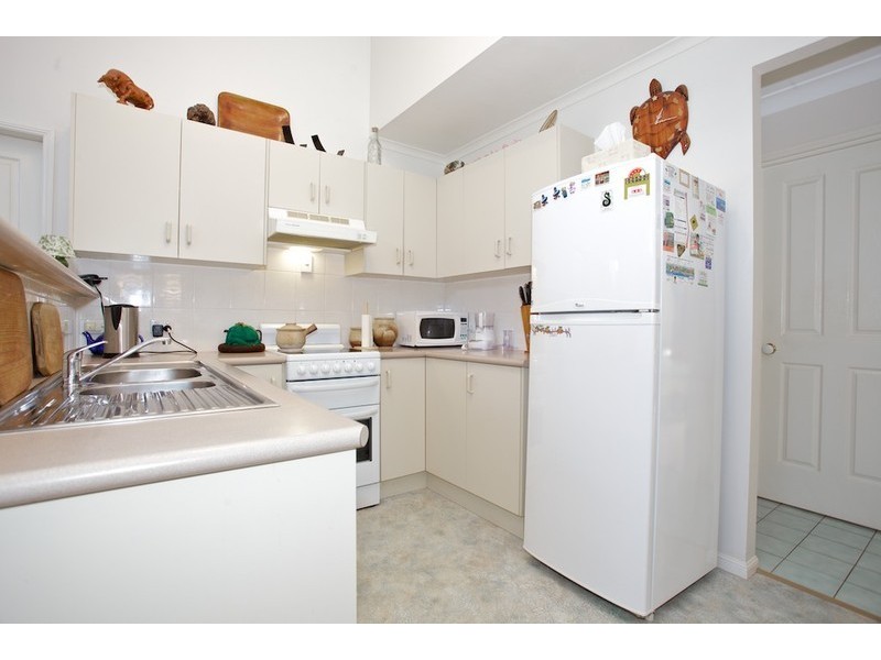 1/18 Eversleigh Road, Scarborough QLD 4020