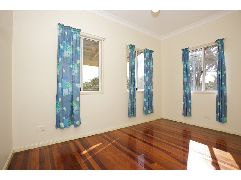 35 Alfred Street, Woody Point QLD 4019