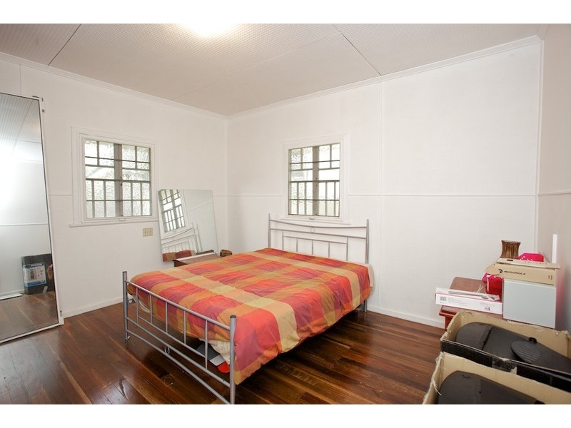 64 Laura Street, Clontarf QLD 4019