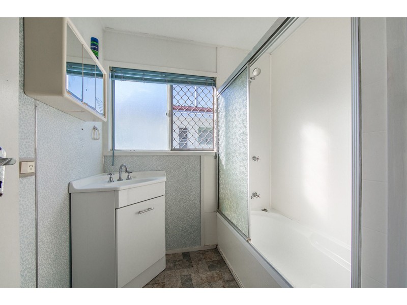 89 Longland Street, Redcliffe QLD 4020