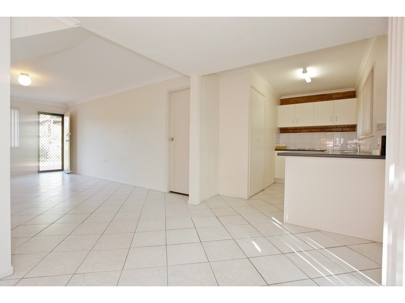 2/25 Annie Street, Woody Point QLD 4019