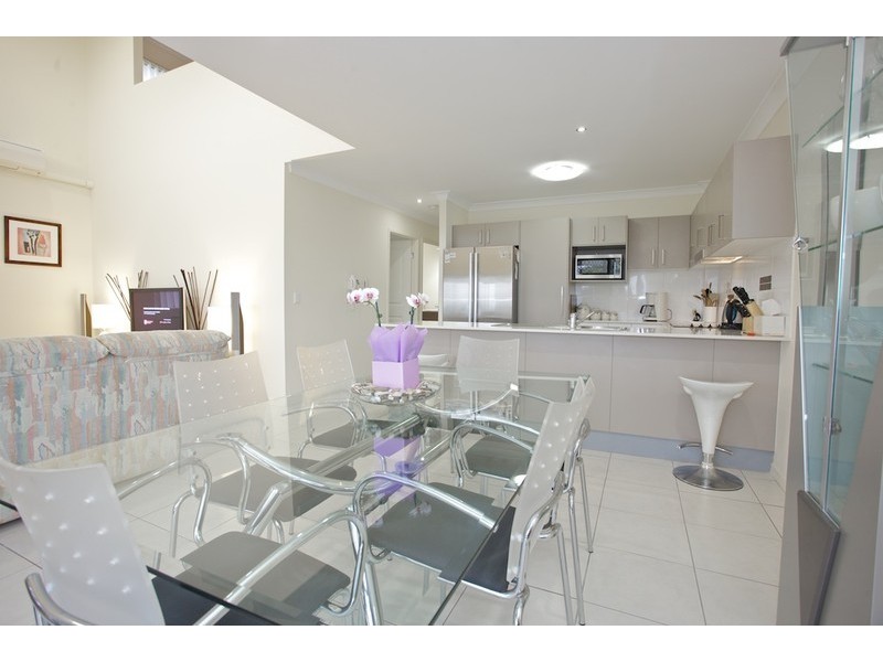 8/13-15 Lane Street, Clontarf QLD 4019