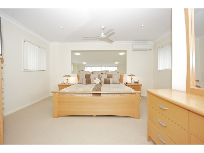 8/13-15 Lane Street, Clontarf QLD 4019