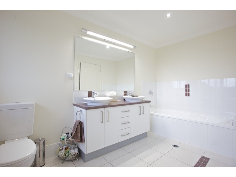 8/13-15 Lane Street, Clontarf QLD 4019
