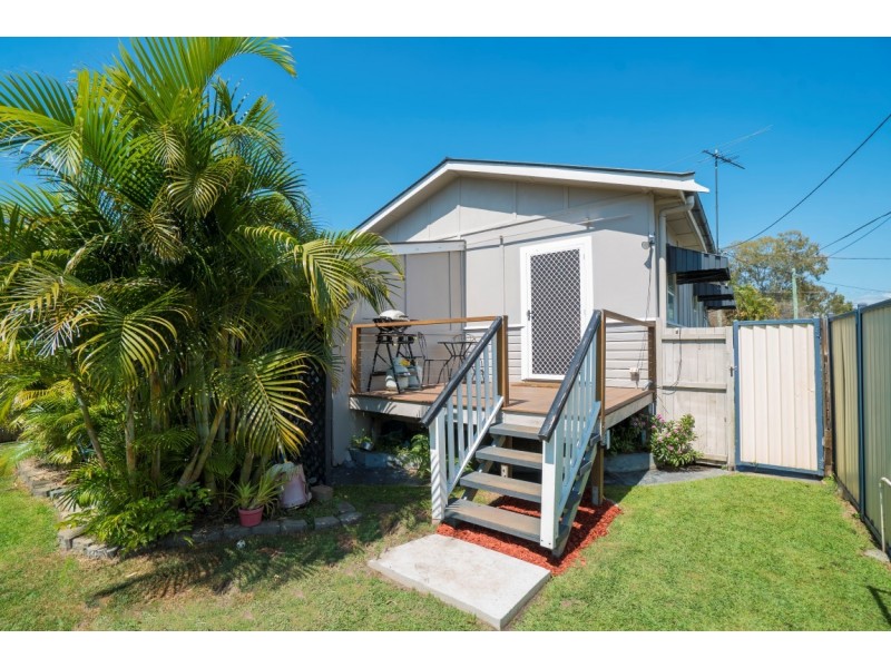 25 View Street, Woody Point QLD 4019