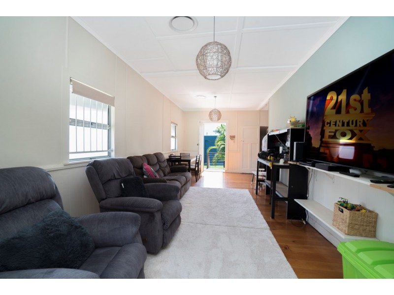 25 View Street, Woody Point QLD 4019