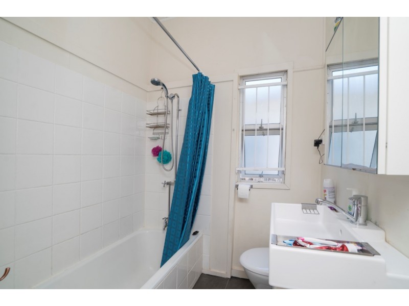 25 View Street, Woody Point QLD 4019