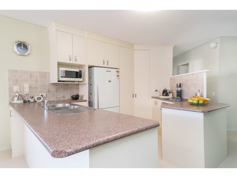 6/51 Landsborough Avenue, Scarborough QLD 4020