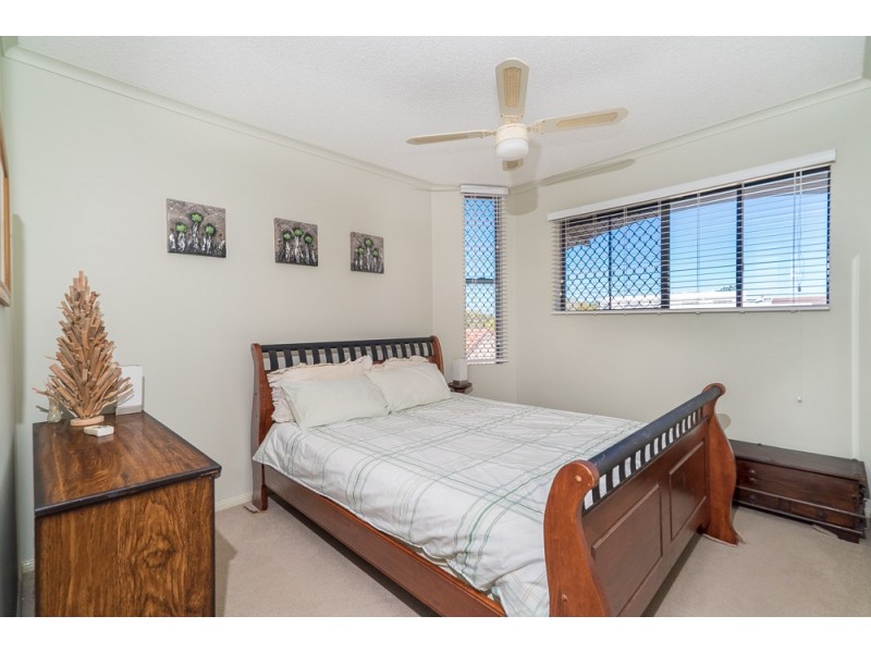 6/51 Landsborough Avenue, Scarborough QLD 4020