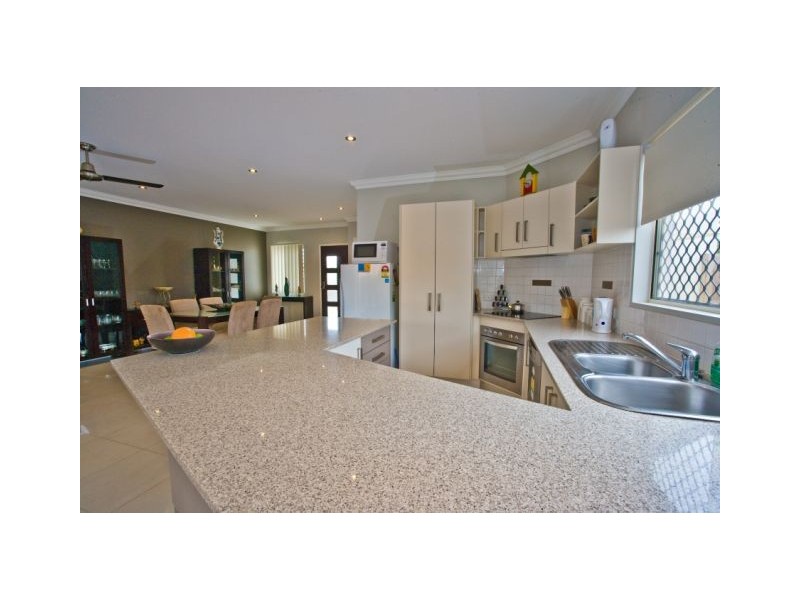 4/23 Tilley Street, Redcliffe QLD 4020