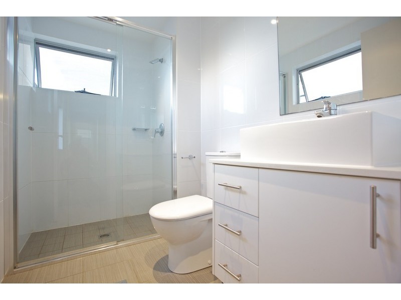 4/83 Marine Parade, Redcliffe QLD 4020