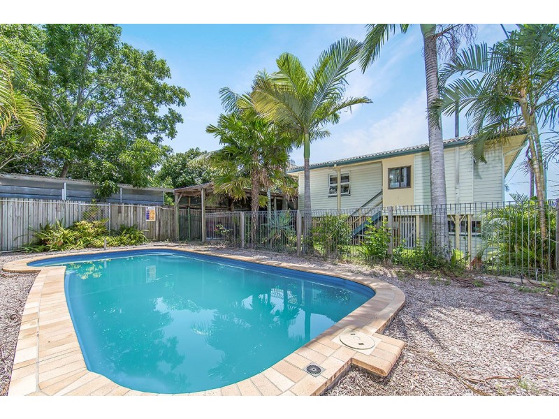 16 Ralph Street, Clontarf QLD 4019