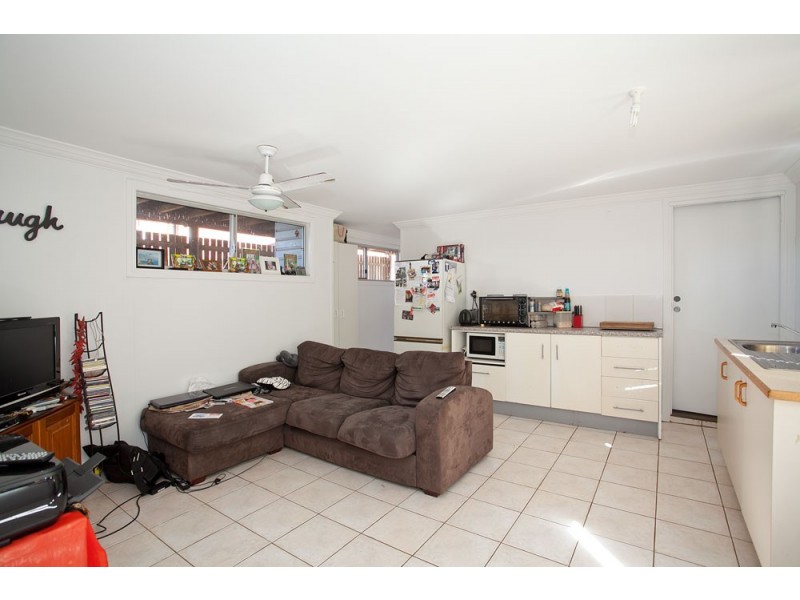 5 Griffith Road, Scarborough QLD 4020