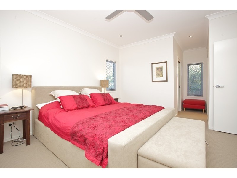 8a Donald Street, Woody Point QLD 4019