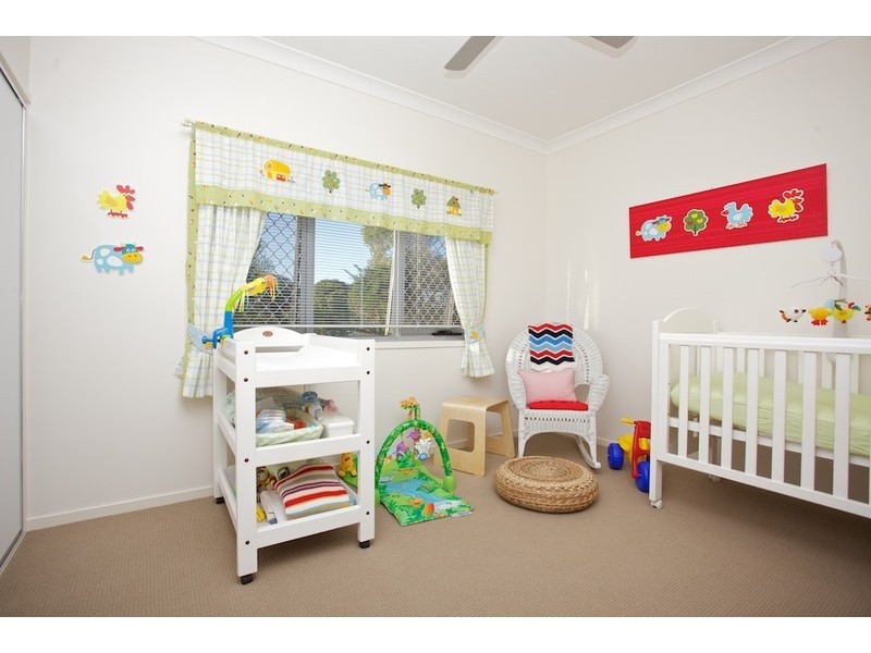 8a Donald Street, Woody Point QLD 4019