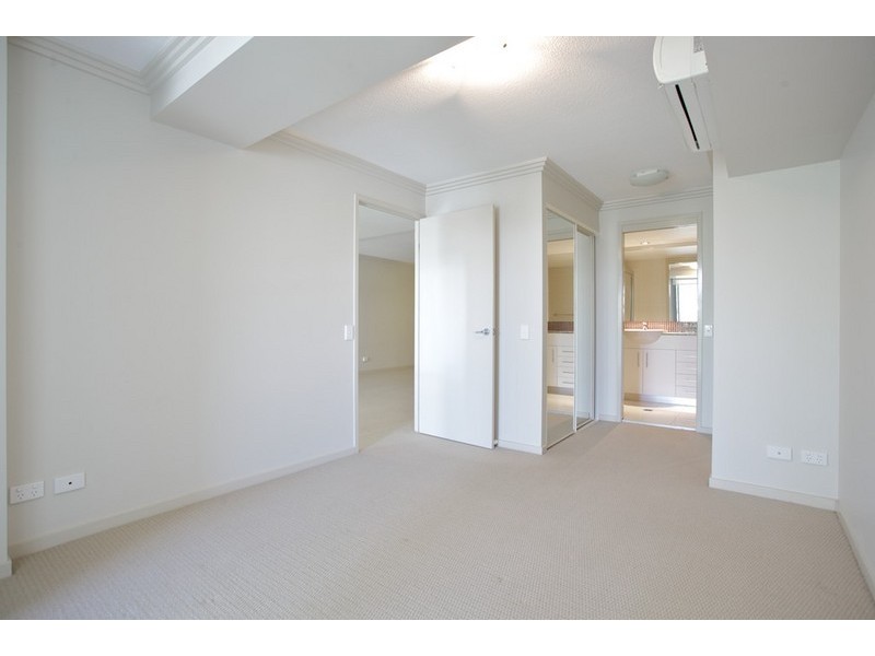 307/89 Landsborough Avenue, Scarborough QLD 4020