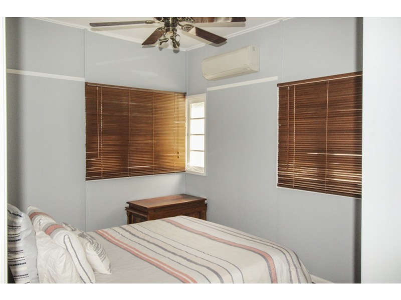 24 Donald Street, Woody Point QLD 4019