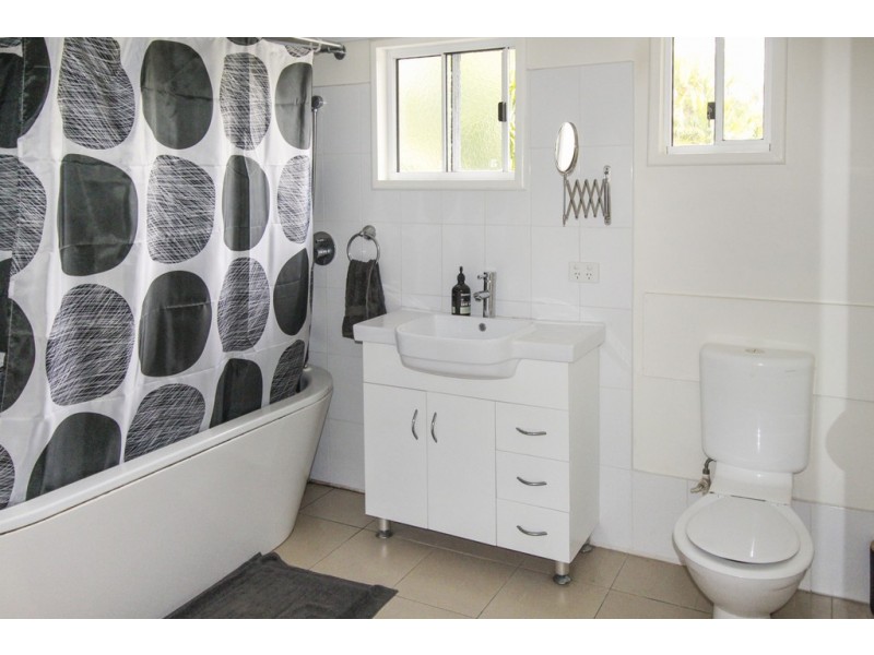 24 Donald Street, Woody Point QLD 4019