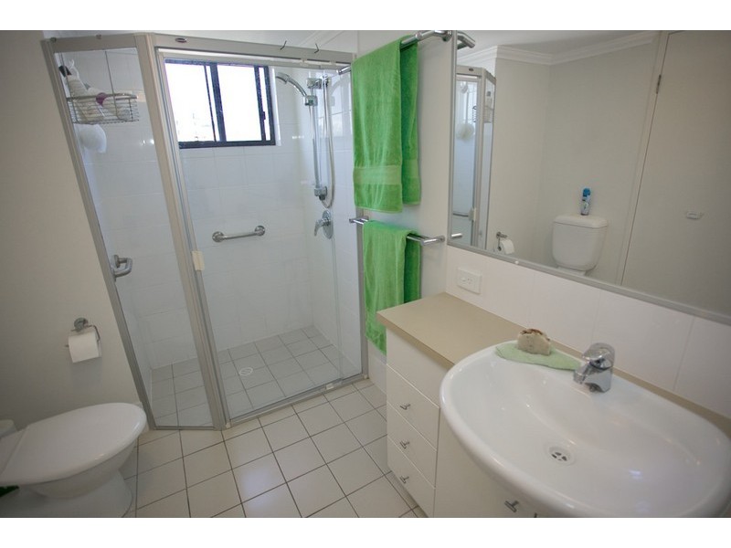 8/55 Marine Parade, Redcliffe QLD 4020