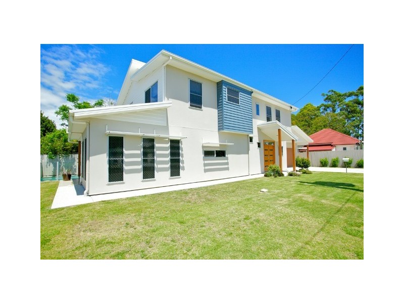4 Harriet Street, Clontarf QLD 4019