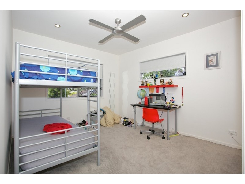 4 Harriet Street, Clontarf QLD 4019