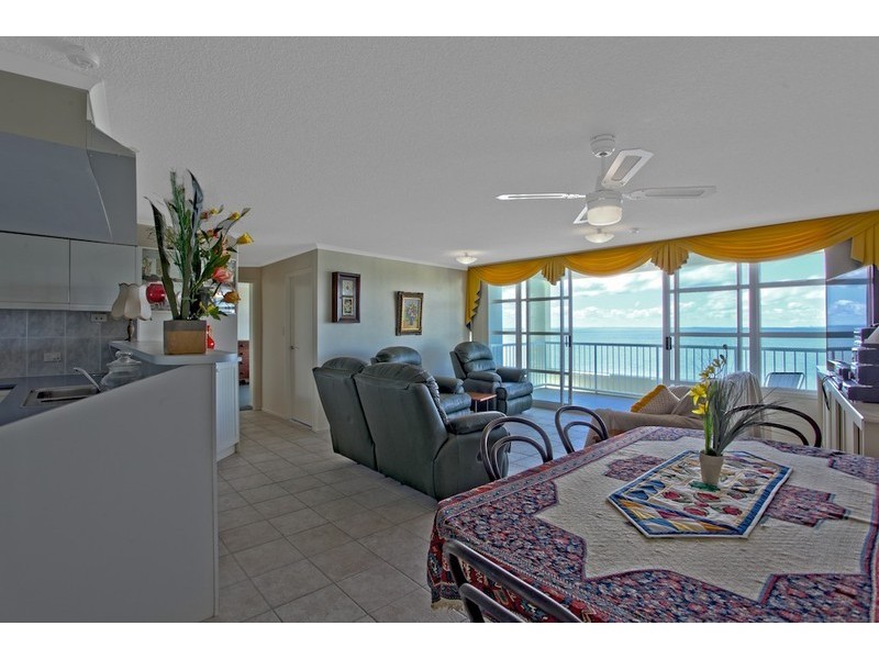 27/77 Marine Parade, Redcliffe QLD 4020