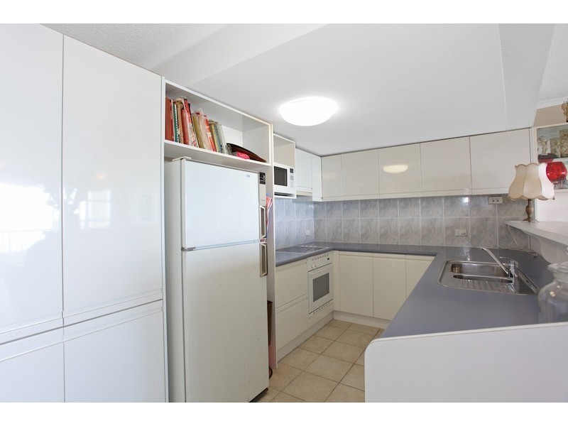 27/77 Marine Parade, Redcliffe QLD 4020