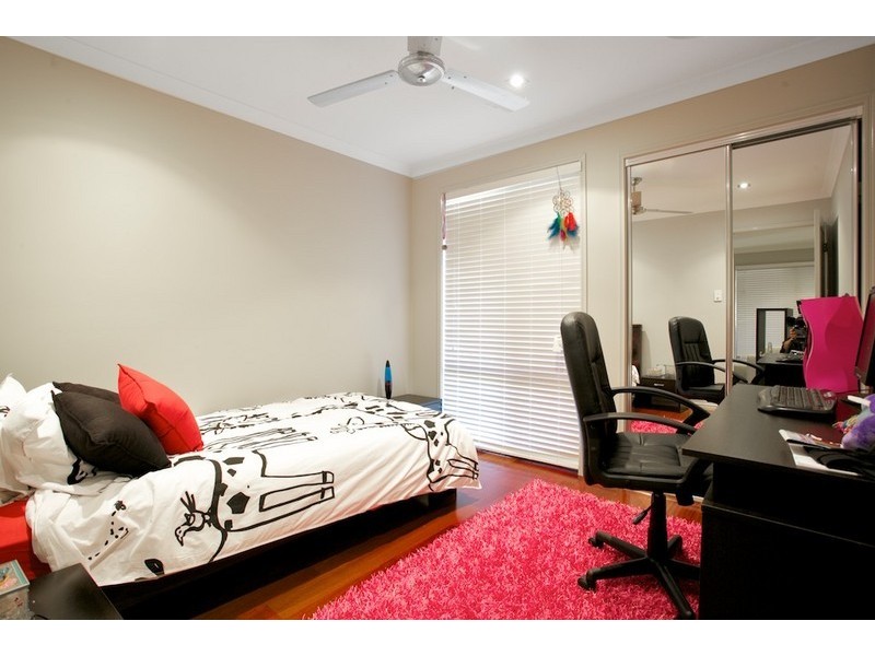 33 Tranquility Drive, Rothwell QLD 4022