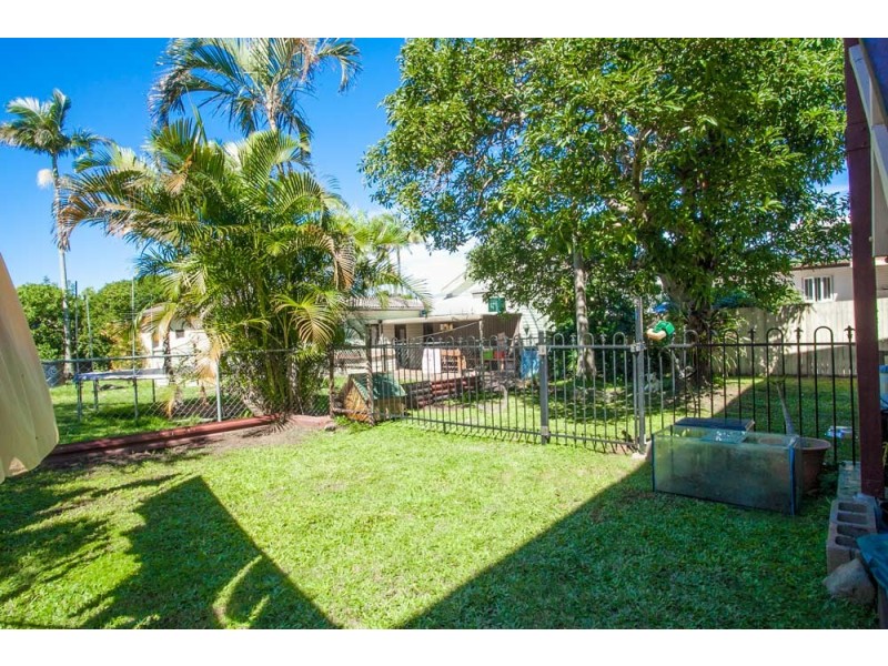 8 Leonard Street, Margate QLD 4019