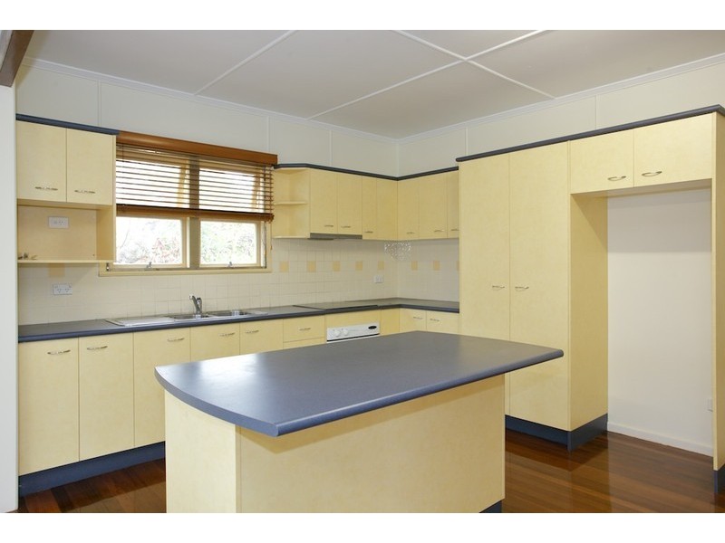 69 Hill Parade, Clontarf QLD 4019