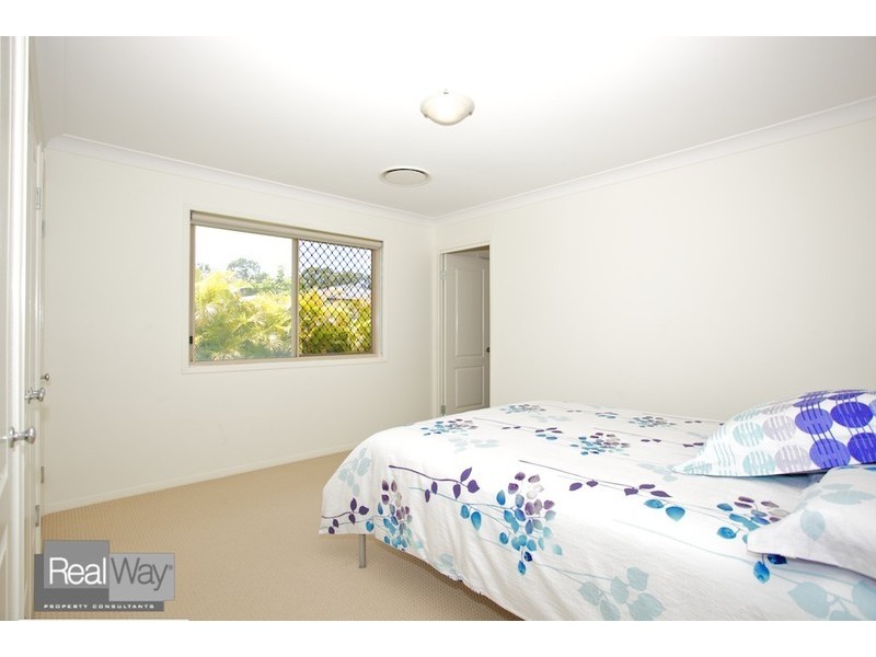 1 Jemma Street, Rothwell QLD 4022