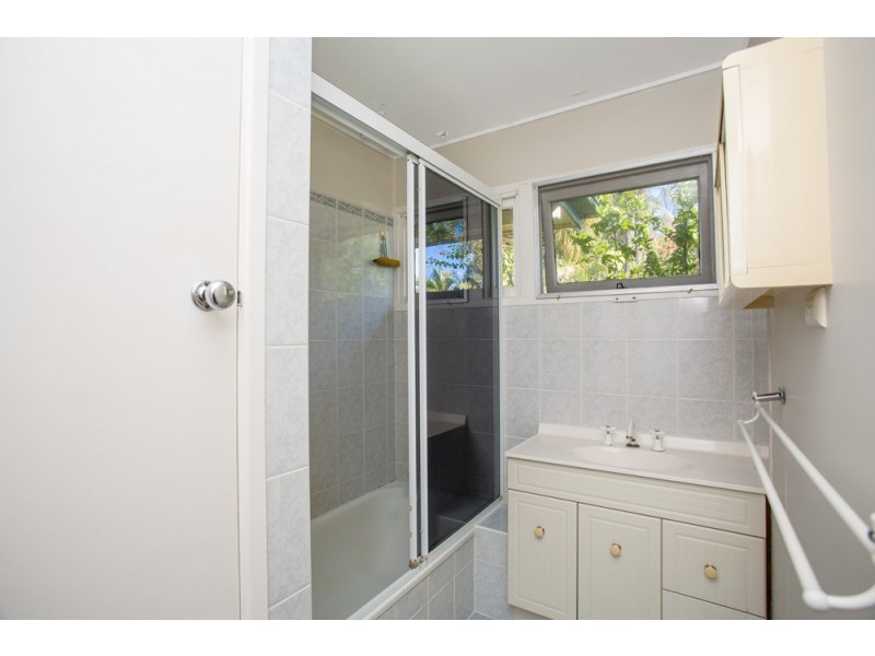 6 Tainton Street, Clontarf QLD 4019