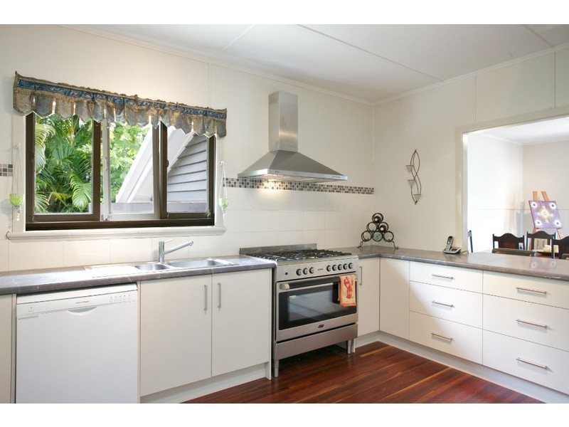 83 Thomas Street, Clontarf QLD 4019