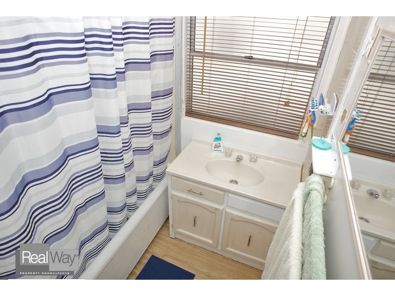 21 Langdon Avenue, Margate QLD 4019