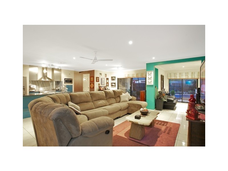 60 Finnegan Street, Rothwell QLD 4022