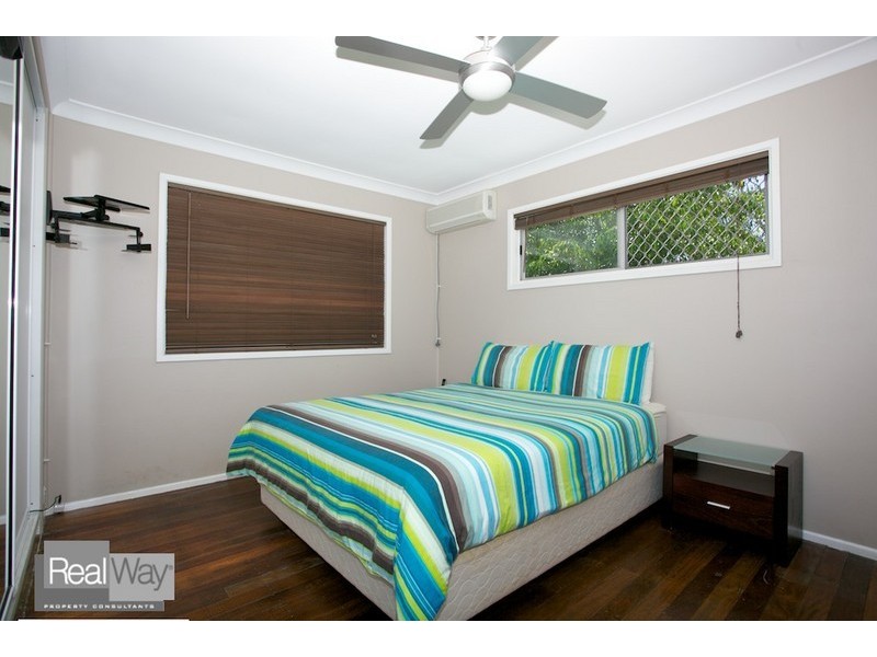 2 Ettie Street, Redcliffe QLD 4020