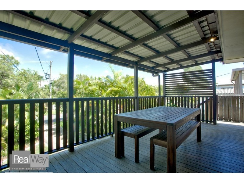 2 Ettie Street, Redcliffe QLD 4020