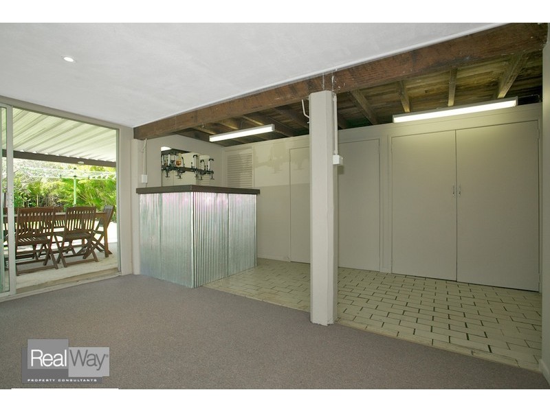 2 Ettie Street, Redcliffe QLD 4020