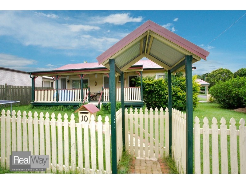 10 Cole Street, Scarborough QLD 4020