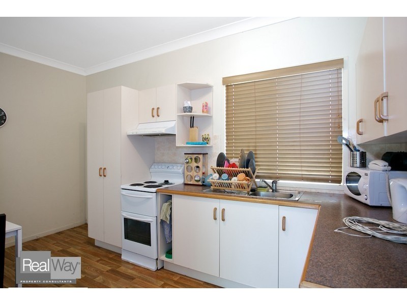 10 Cole Street, Scarborough QLD 4020