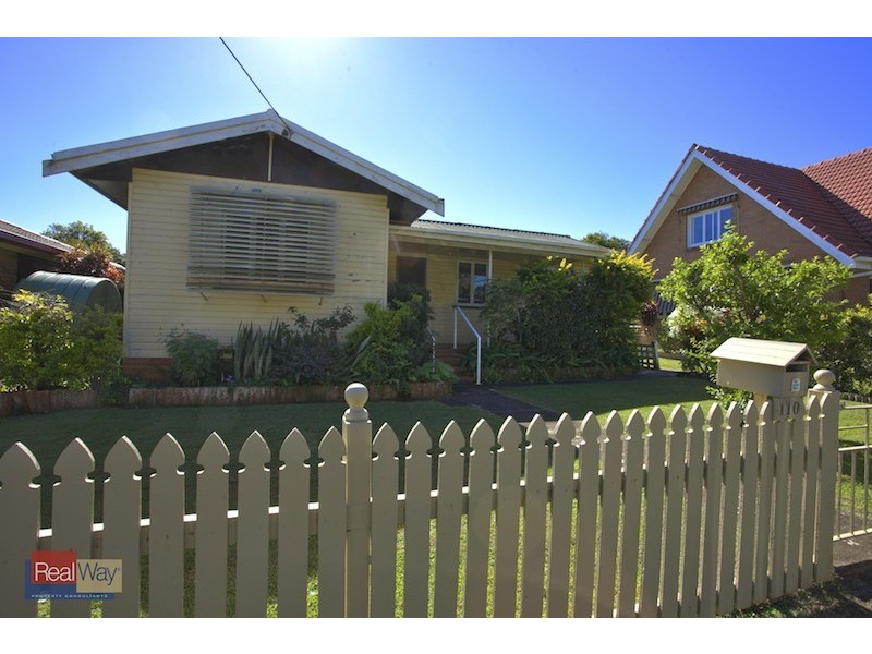 110 King Street, Woody Point QLD 4019