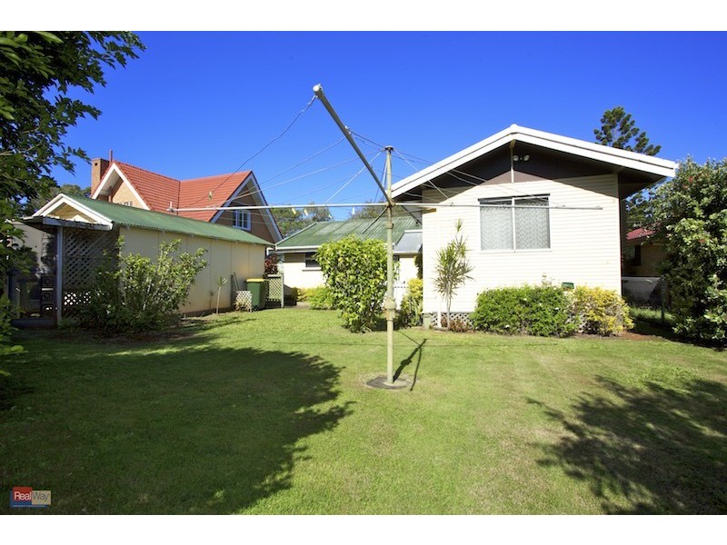 110 King Street, Woody Point QLD 4019