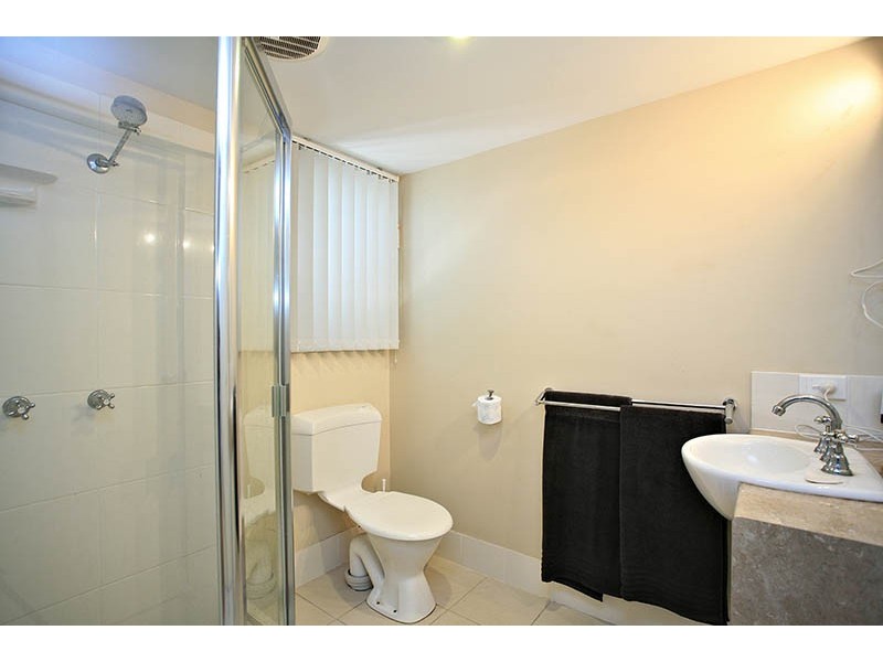 7/5 Bramble Street, Woody Point QLD 4019