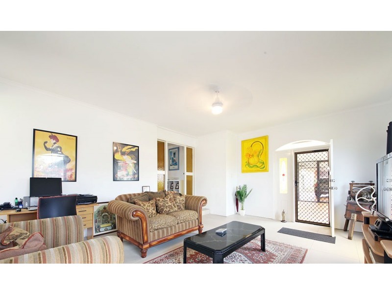 26 Pinewood Street, Redcliffe QLD 4020