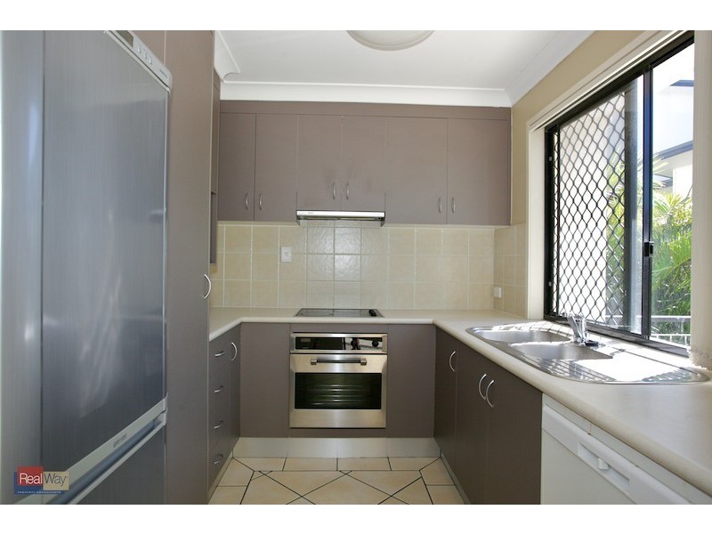 2/16-18 Georgina Street, Woody Point QLD 4019