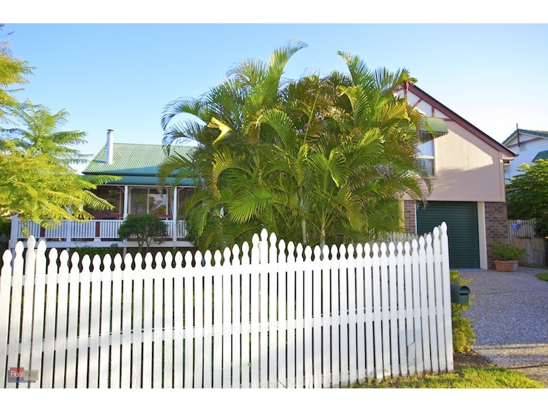 10 Lynanda Court, Rothwell QLD 4022